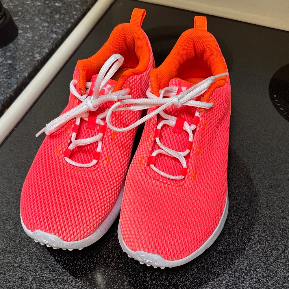 Under Armour Squad 2 Running Shoes Orange Red White Womens Size 9.5 Sneakers
